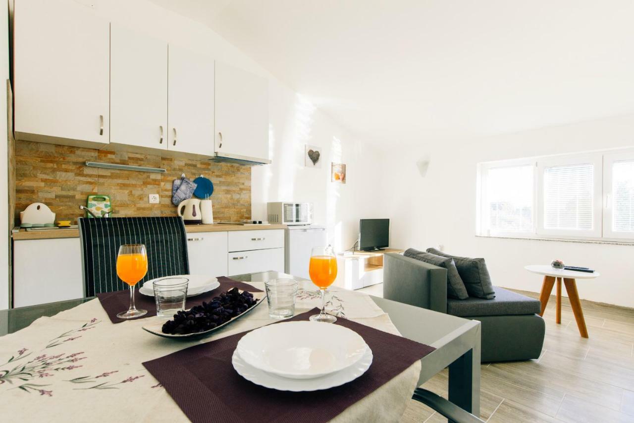 Apartments Luce Zadar Eksteriør billede